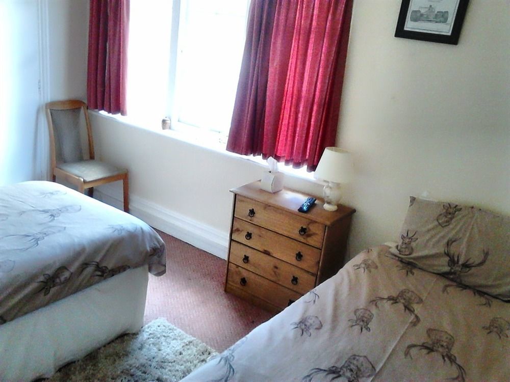 Hotel The Rose & Crown à Bulford Extérieur photo